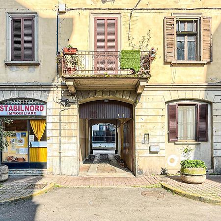 Along The Canal Smart Flat Naviglio - 4 People Corsico Luaran gambar
