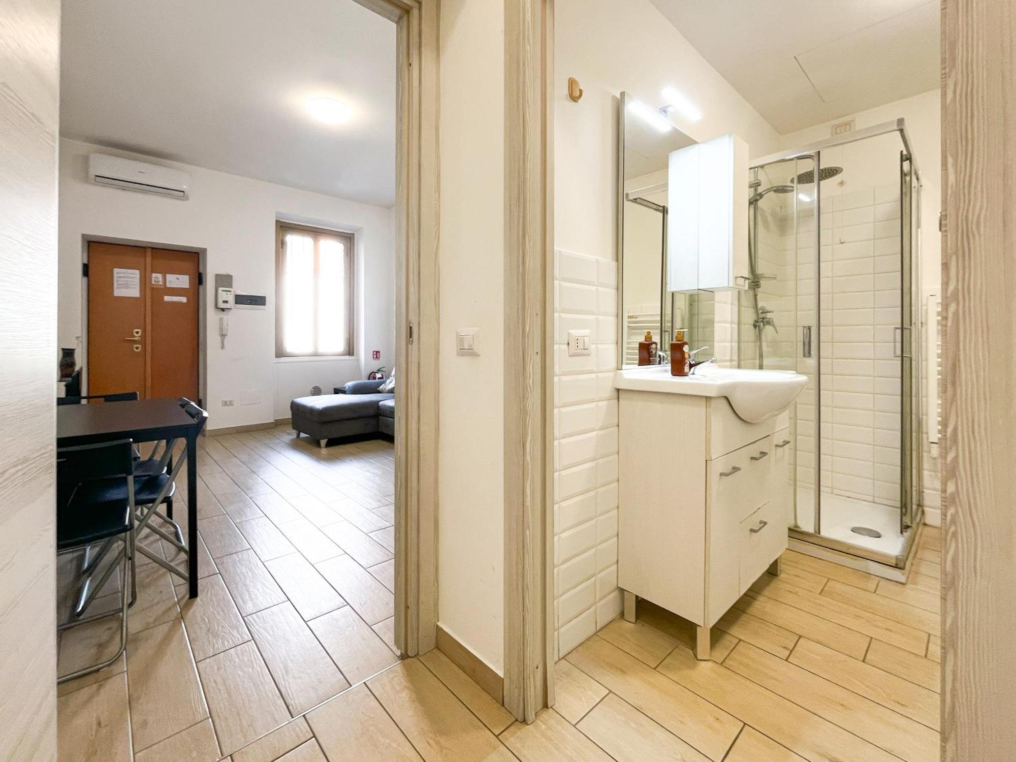 Along The Canal Smart Flat Naviglio - 4 People Corsico Luaran gambar