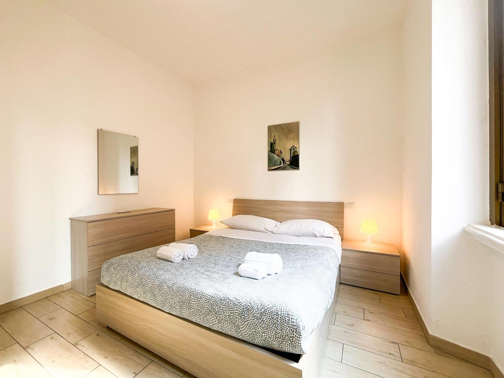 Along The Canal Smart Flat Naviglio - 4 People Corsico Luaran gambar