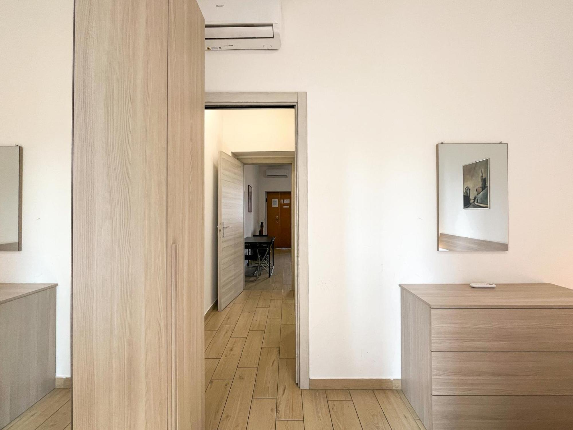 Along The Canal Smart Flat Naviglio - 4 People Corsico Luaran gambar