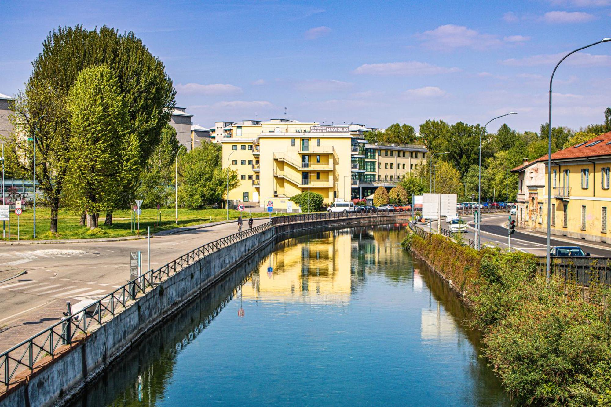 Along The Canal Smart Flat Naviglio - 4 People Corsico Luaran gambar